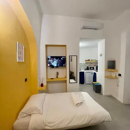 Nel Vicoletto House Palermo